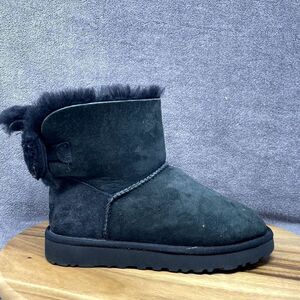 UGG Women's Arielle Classic Boot Heritage Bow Lined Black Slip On Women's Size 6